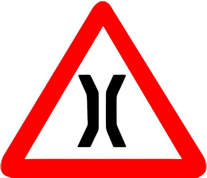 Narrow-bridge-traffic-sign-colored
